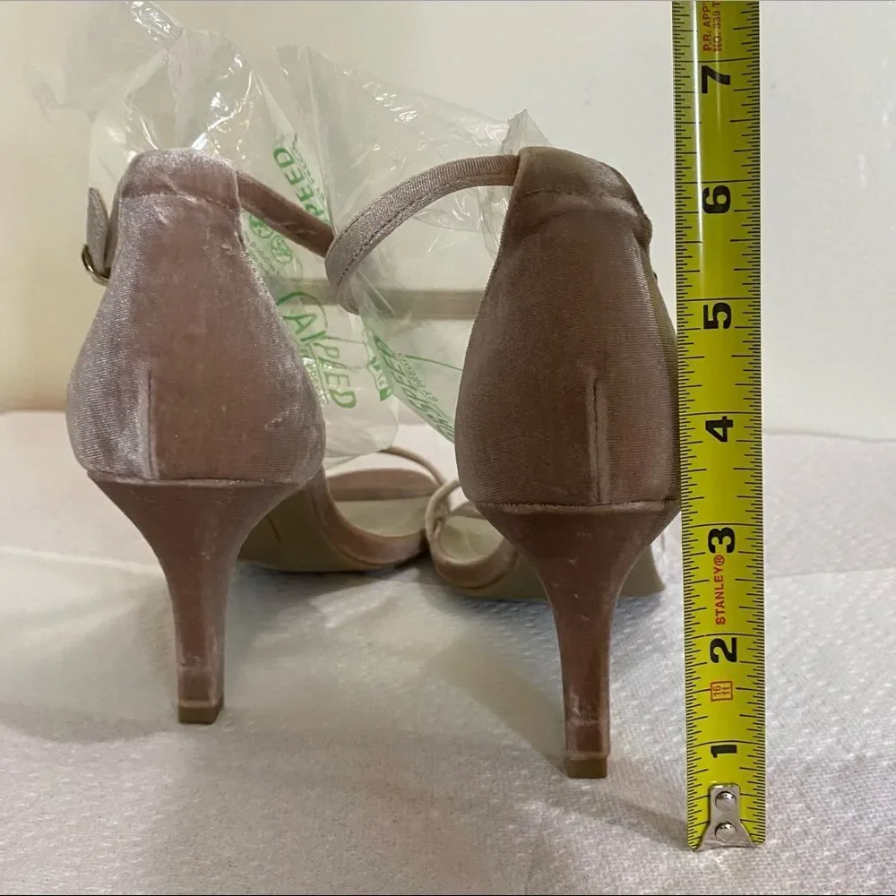 Bandolino Womens Madia Fabric Open Toe Ankle Strap Dark Blush heels 9.5